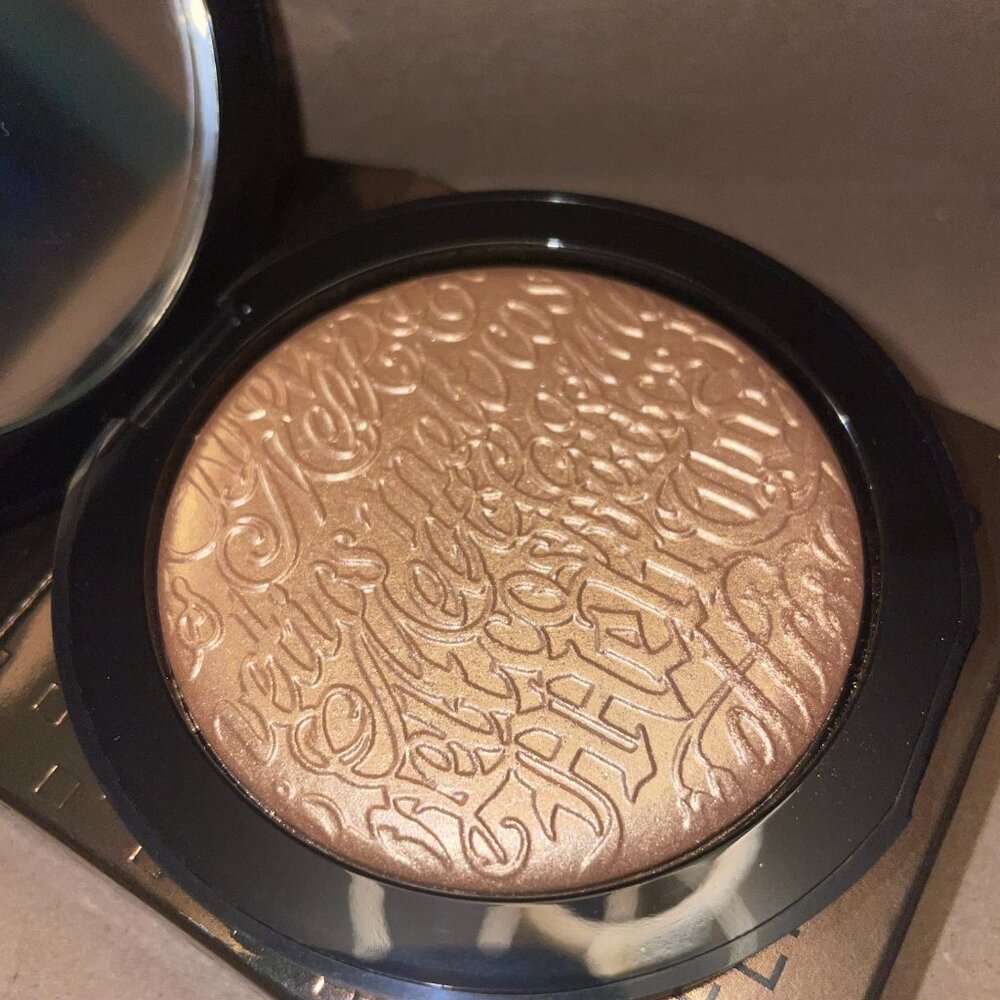 Melt Cosmetics Gold Ore Digital Dust Highlighter Powder Compact NEW